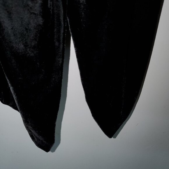 TRUE VINTAGE BLACK VELVET EVENING DRESS - Picture 5 of 5